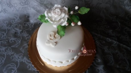 Svadobná s bielou ružou - do daru